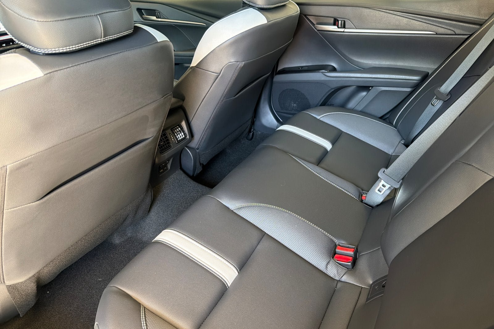 New 2026 Toyota Camry SE w/ Multimedia Upgrade Package FWD image 11