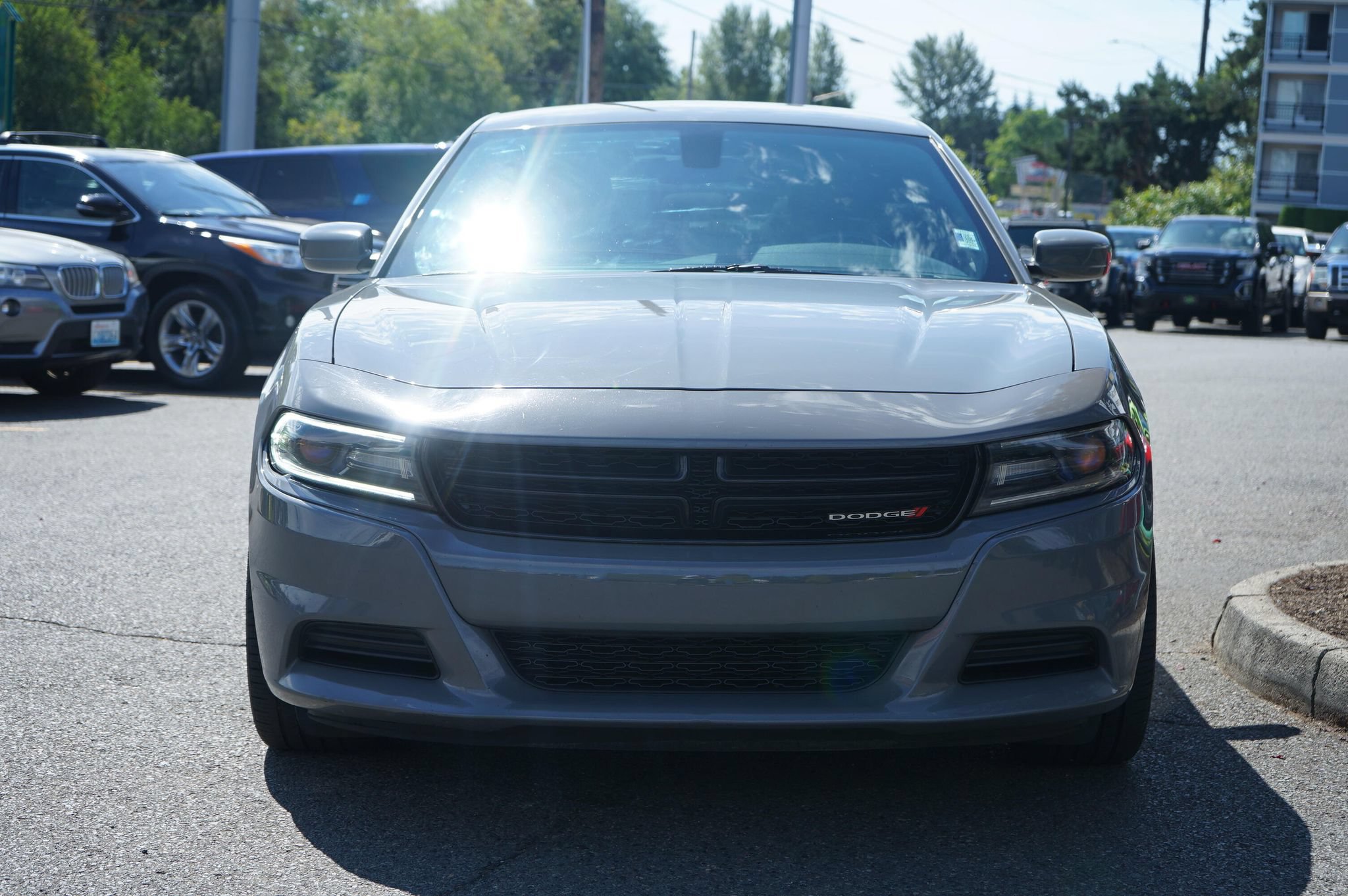 Used 2018 Dodge Charger SXT RWD image 9