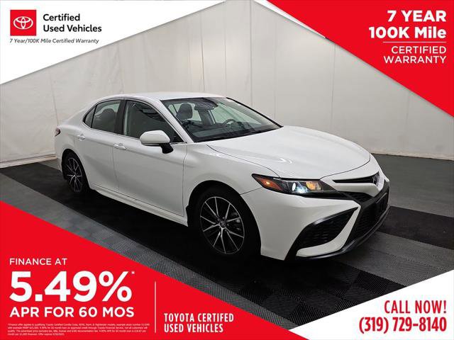 Certified 2024 Toyota Camry SE image 1