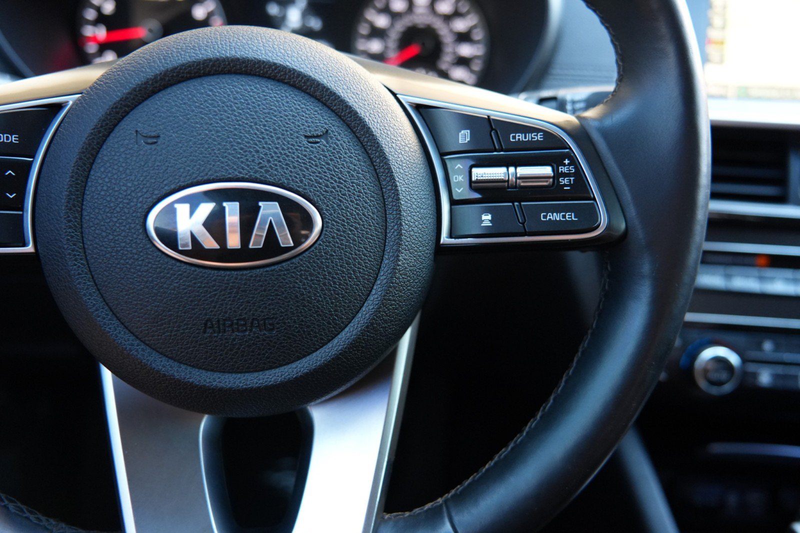 Used 2019 Kia Optima EX w/ EX Premium Package FWD image 23