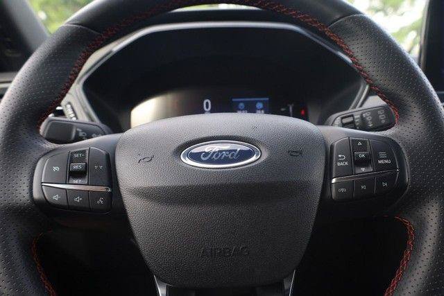 Used 2025 Ford Escape ST-Line AWD/4WD image 9