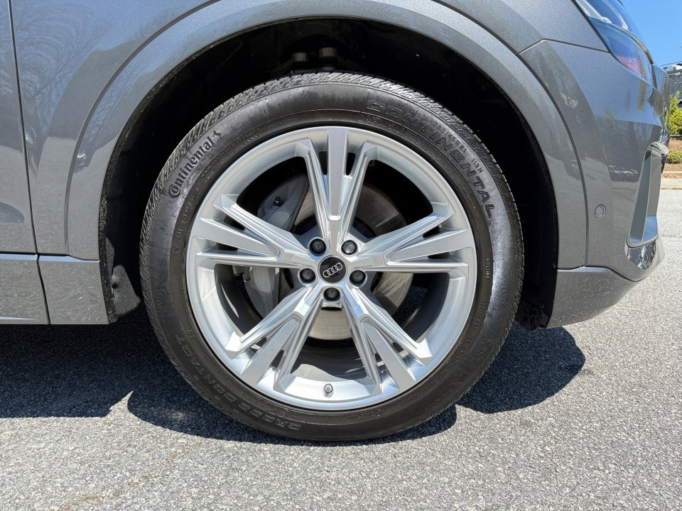 Used 2022 Audi Q8 Prestige image 25