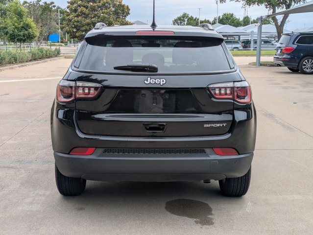 Used 2018 Jeep Compass Sport w/ Tech Group FWD image 6