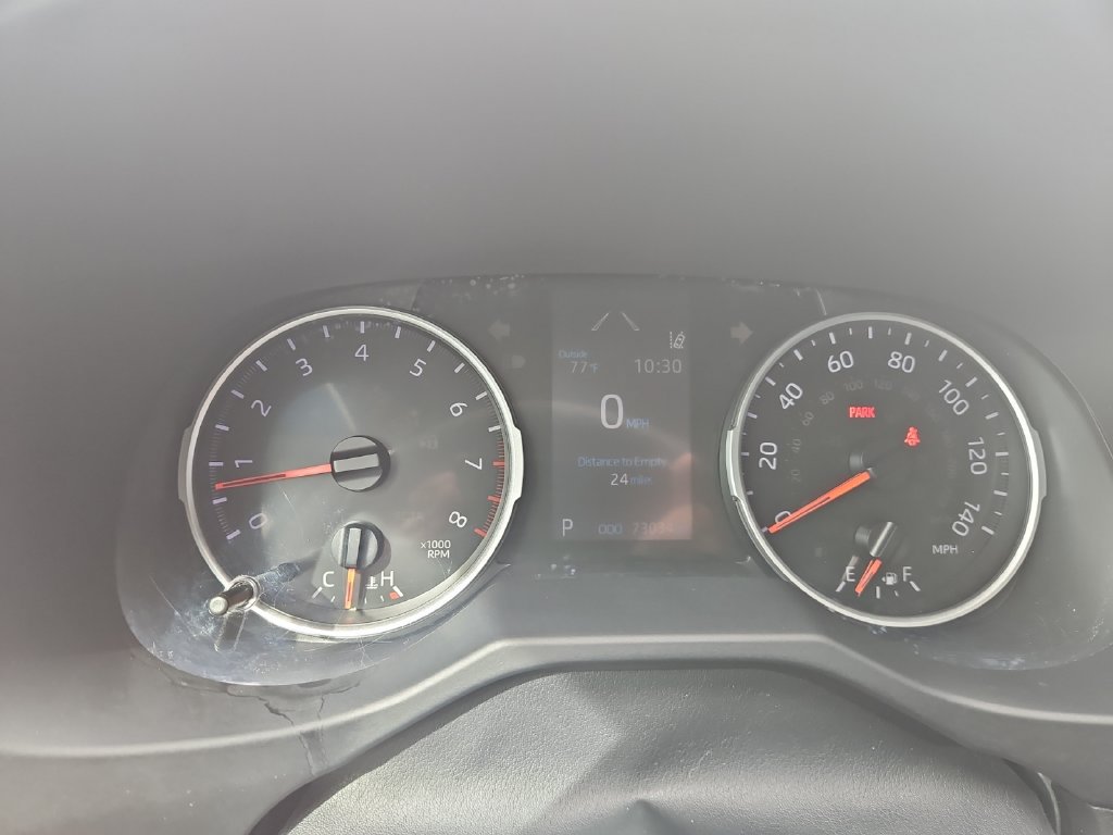 Used 2021 Toyota RAV4 LE FWD image 14