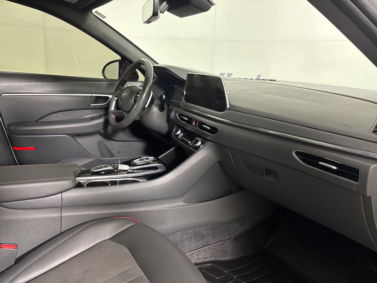 Used 2020 Hyundai Sonata SEL Plus w/ Tech Package image 32