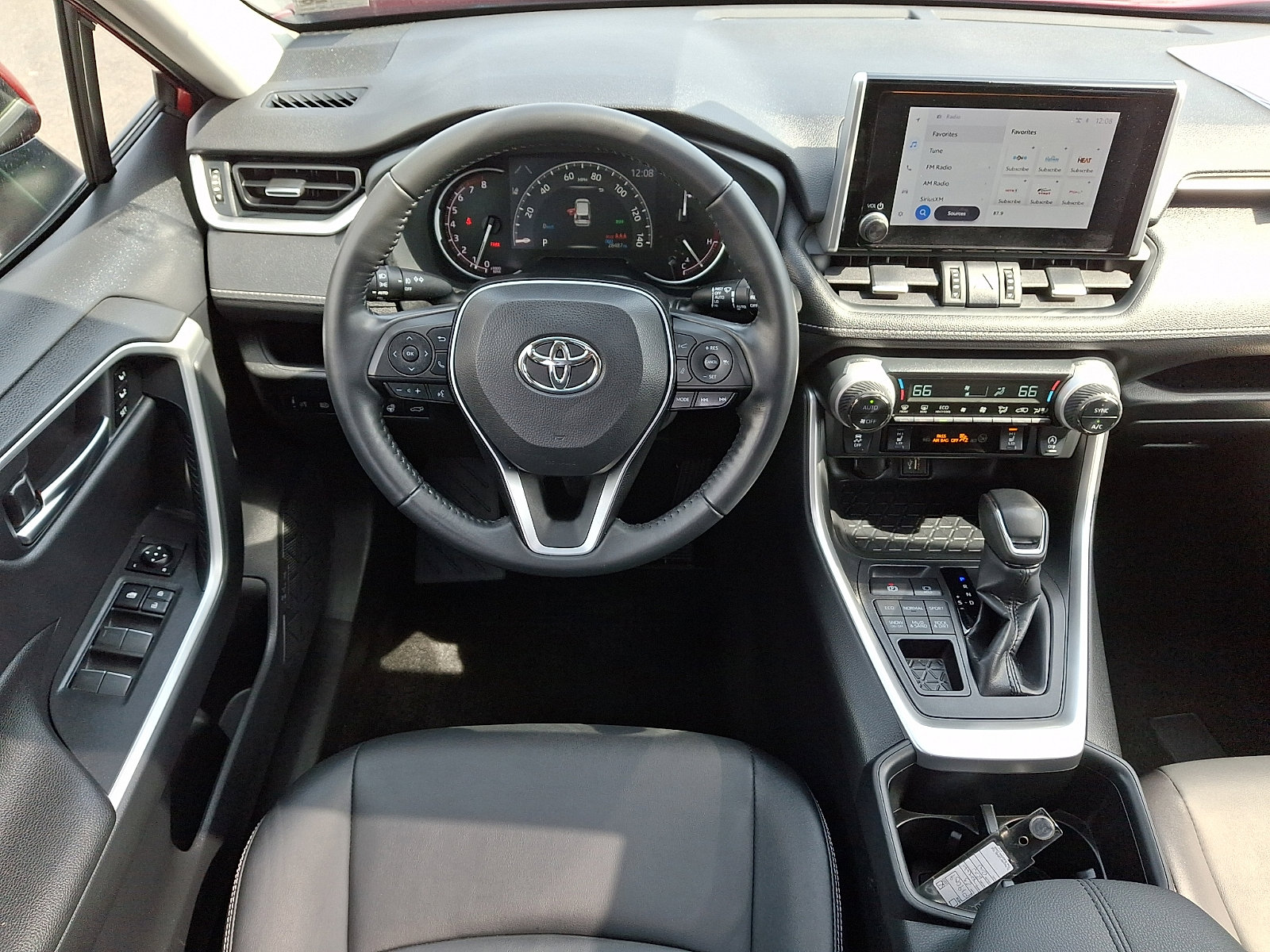 Used 2023 Toyota RAV4 XLE Premium image 11