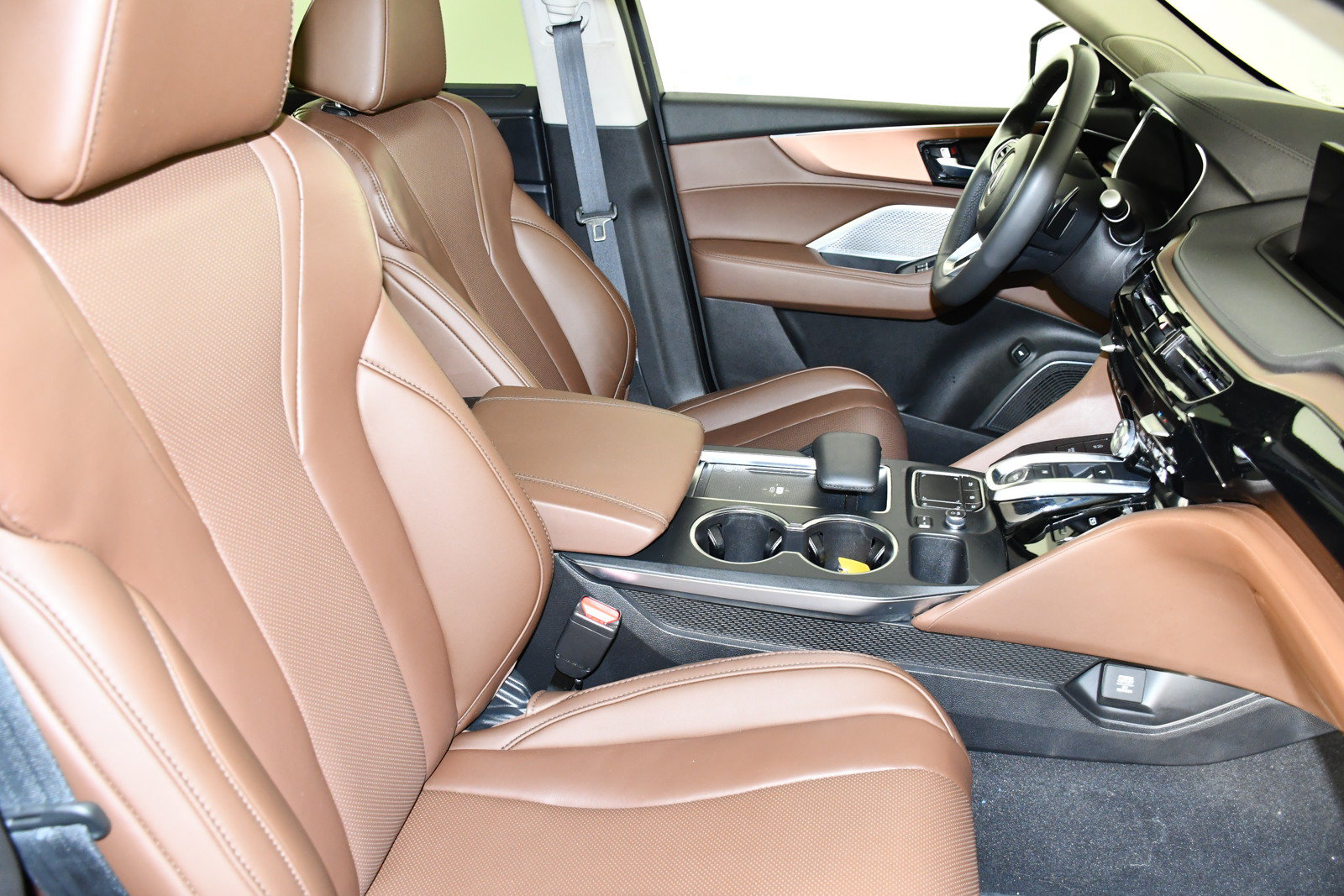 Certified 2024 Acura MDX SH-AWD w/ Technology Package image 42
