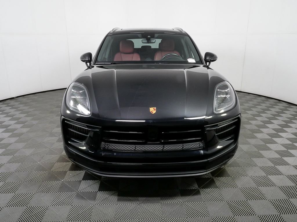 Certified 2023 Porsche Macan S AWD/4WD image 36