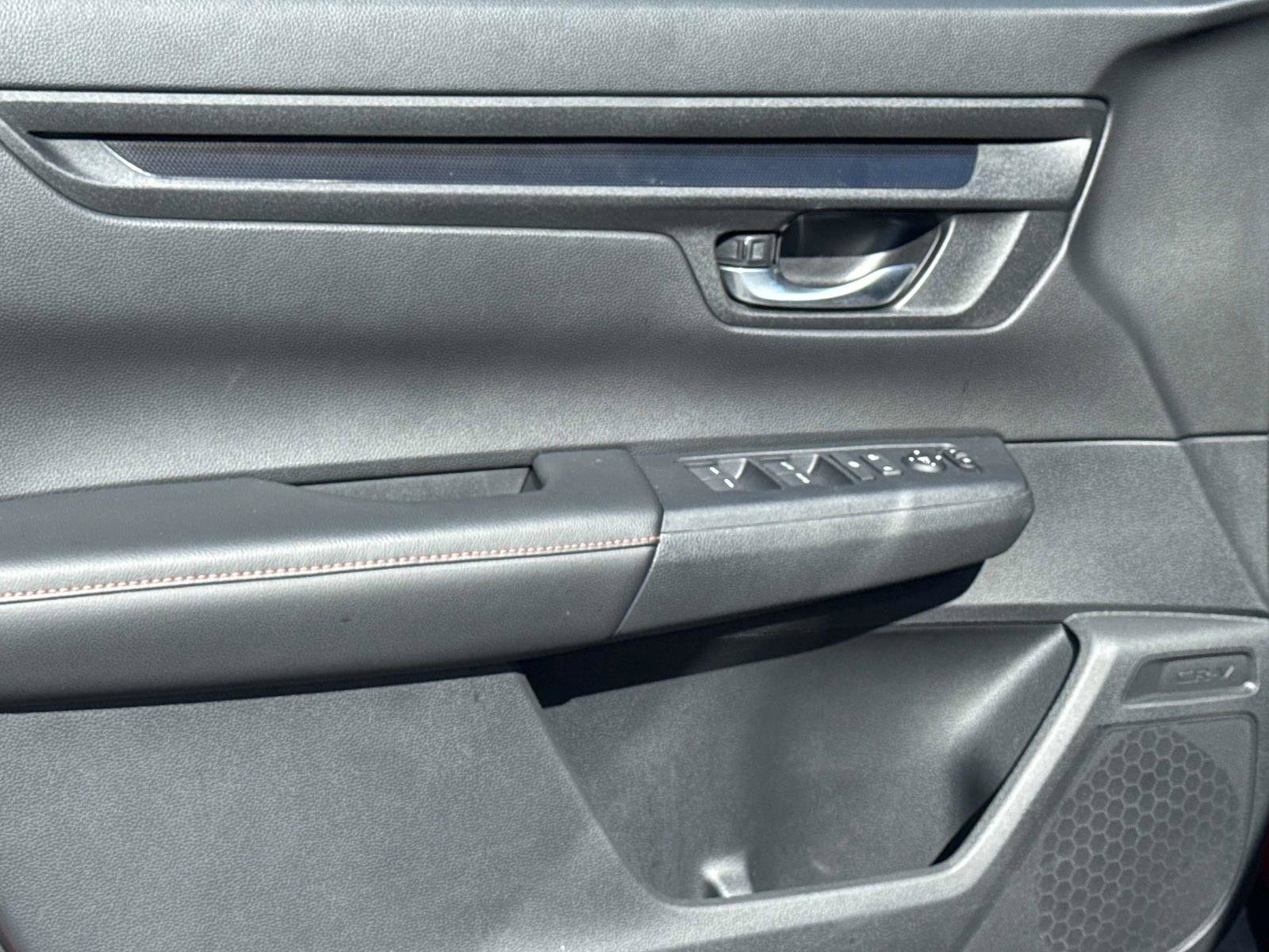 Certified 2025 Honda CR-V Sport image 18