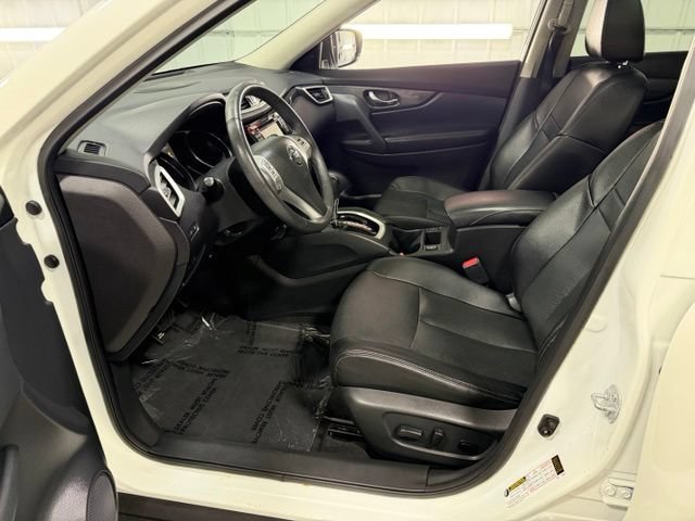 Used 2016 Nissan Rogue SL w/ SL Premium Package AWD/4WD image 12