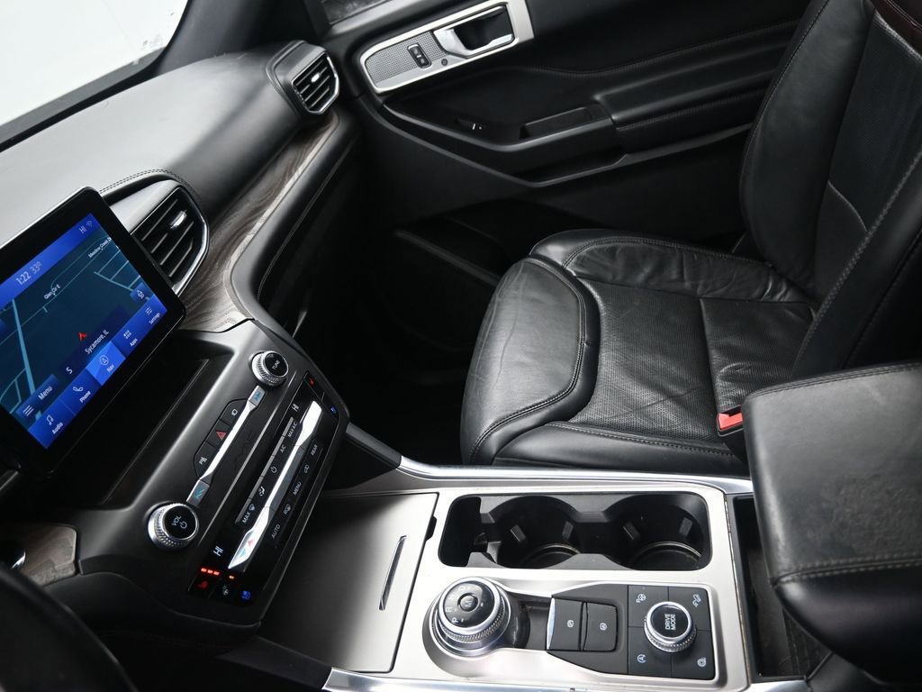 Used 2020 Ford Explorer Platinum image 19