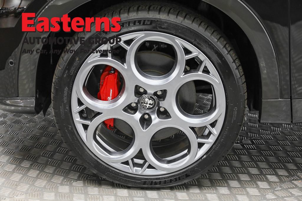 Used 2024 Alfa Romeo Tonale Veloce image 33