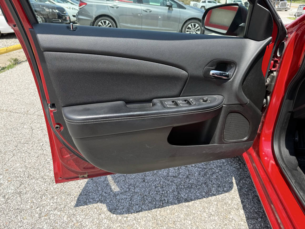 Used 2014 Dodge Avenger SE w/ Rallye Appearance Group FWD image 19