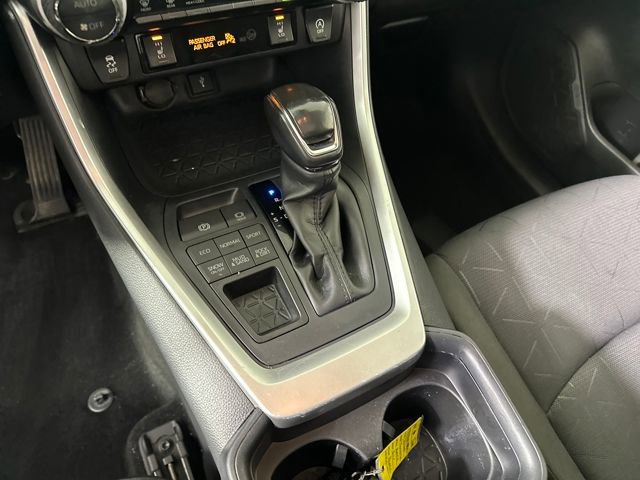 Used 2020 Toyota RAV4 XLE w/ Convenience Package image 20