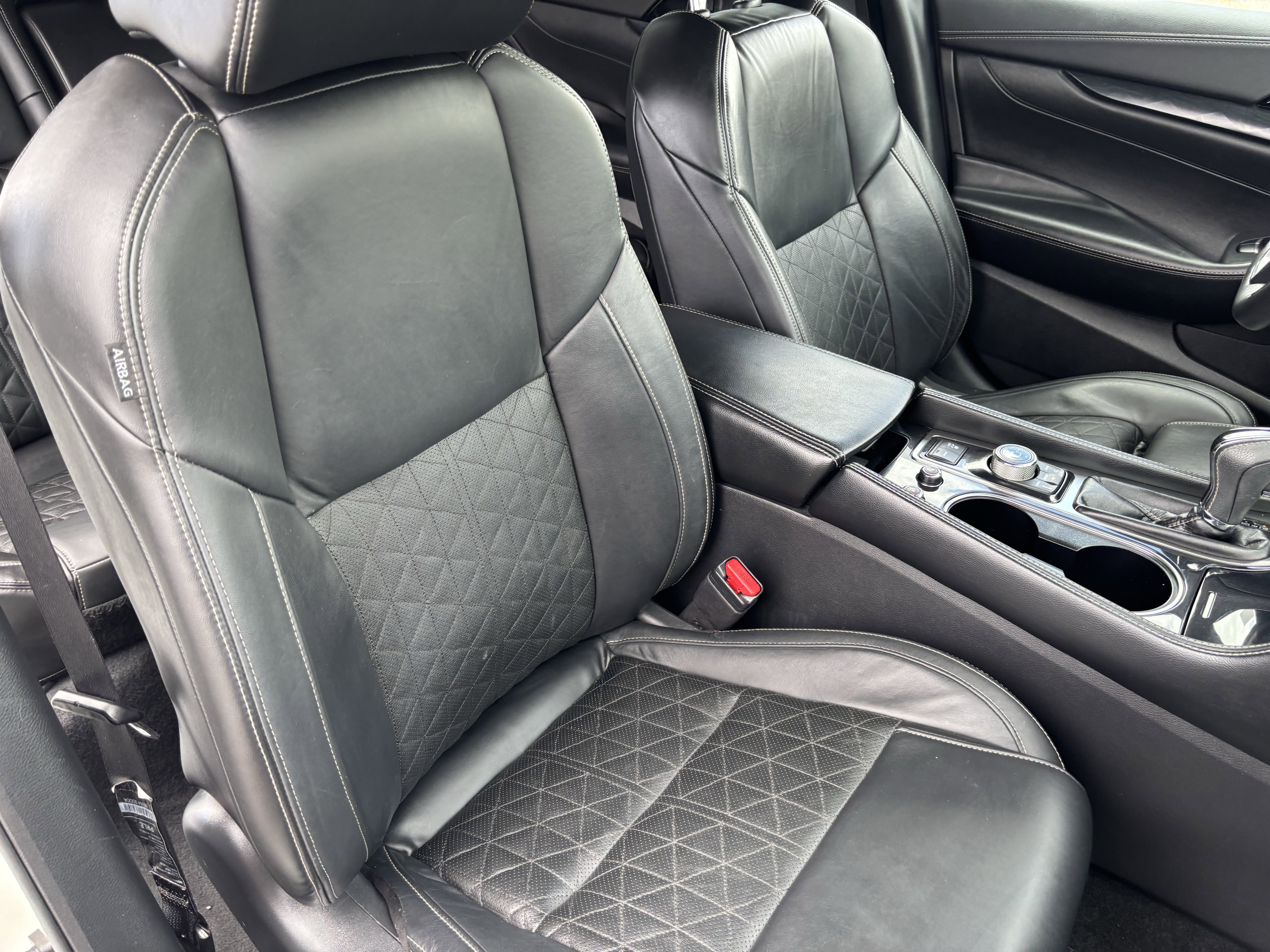 Used 2022 Nissan Maxima Platinum w/ Sport Mat Group FWD image 10