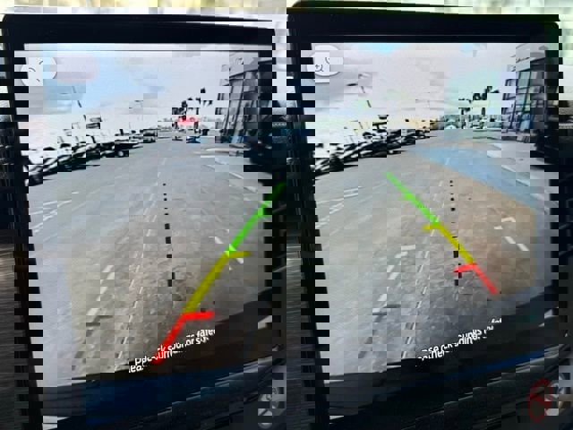 Used 2024 Ford Expedition Limited image 19