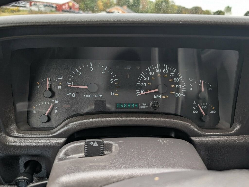 Used 2001 Jeep Cherokee Sport image 42