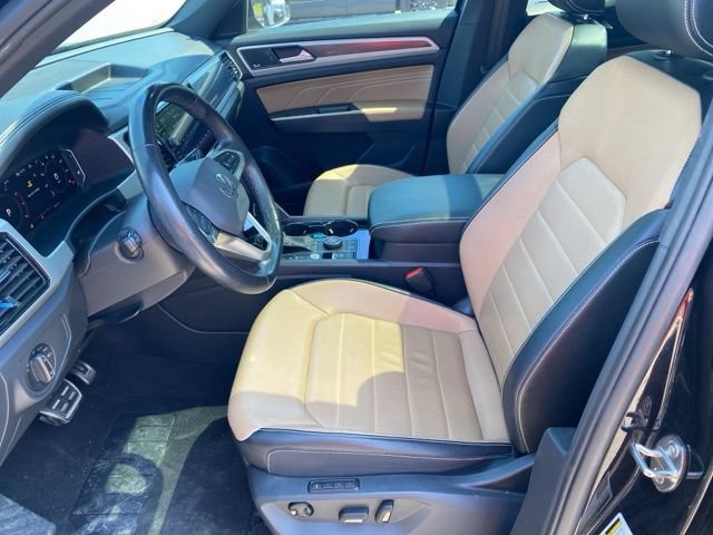Used 2022 Volkswagen Atlas Cross Sport SEL Premium R-Line AWD/4WD image 23