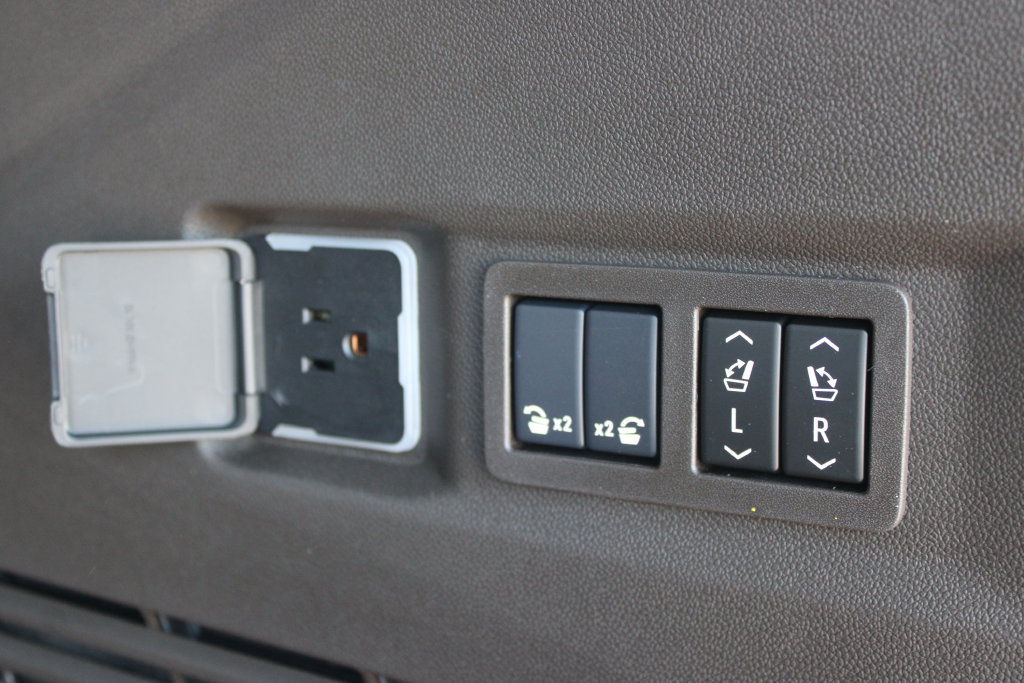 New 2026 Chevrolet Tahoe LT RWD image 23