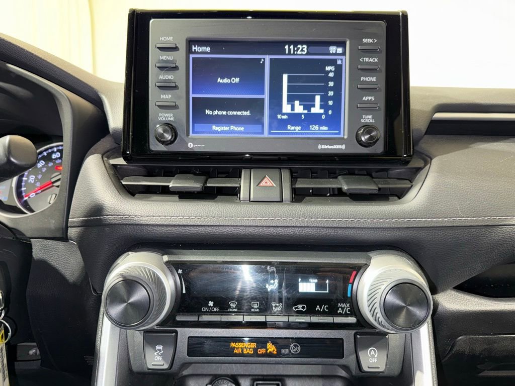 Used 2021 Toyota RAV4 LE image 25