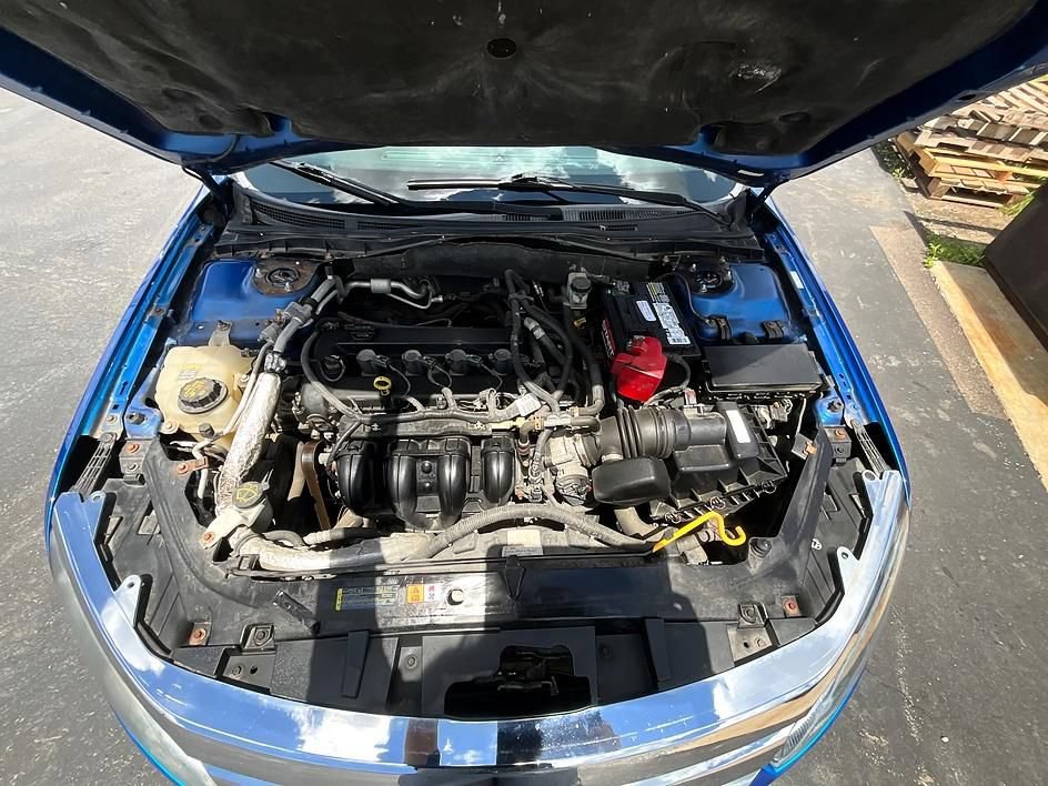 Used 2012 Ford Fusion SE FWD image 3