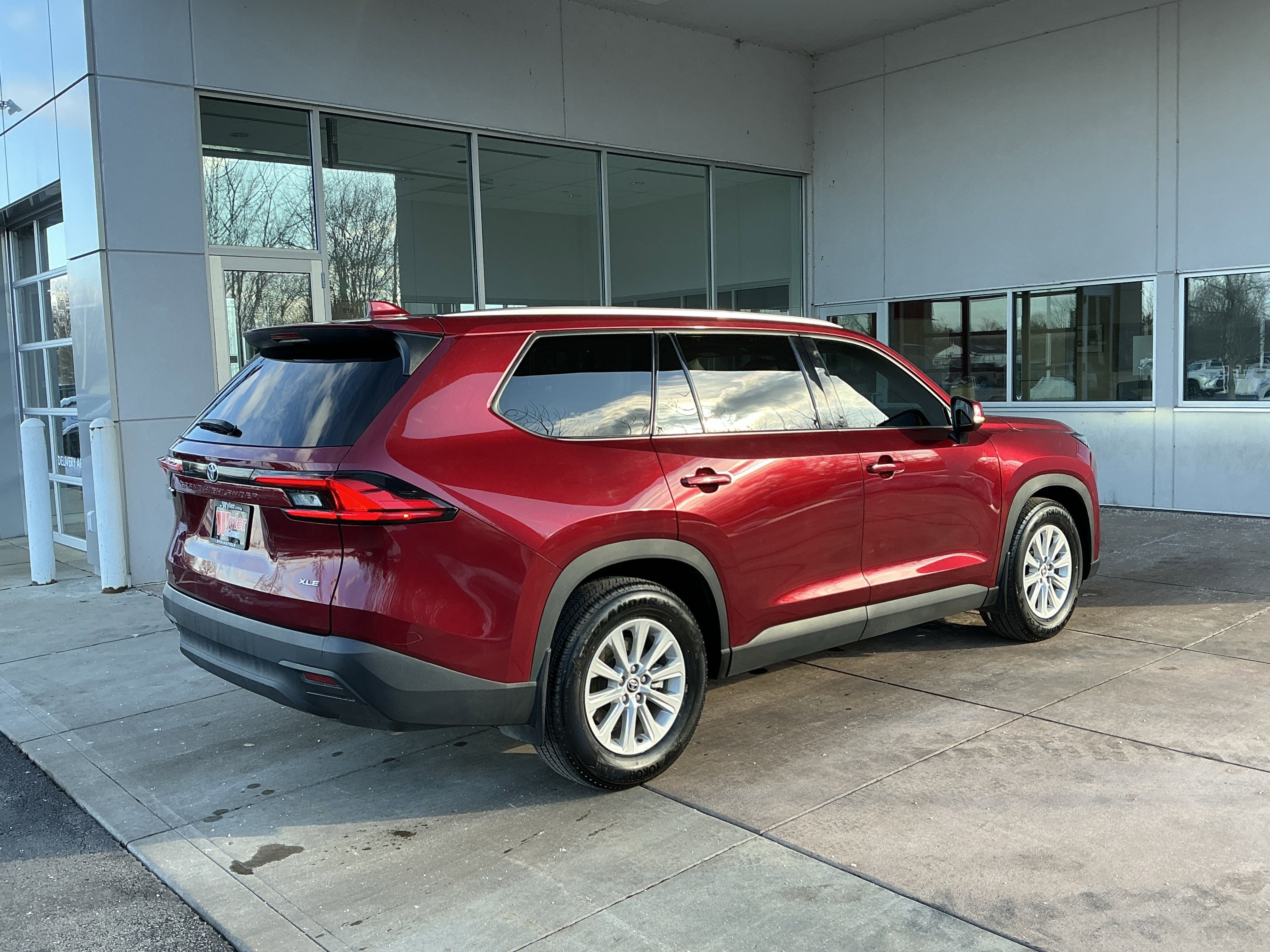 Certified 2024 Toyota Grand Highlander XLE image 21