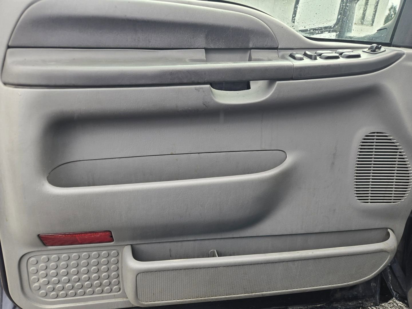 Used 2002 Ford F250 XL RWD image 9