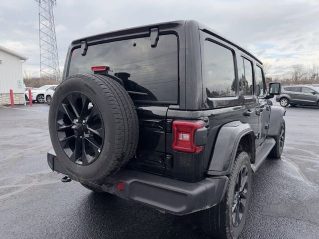 Used 2025 Jeep Wrangler Sahara 4xe image 6