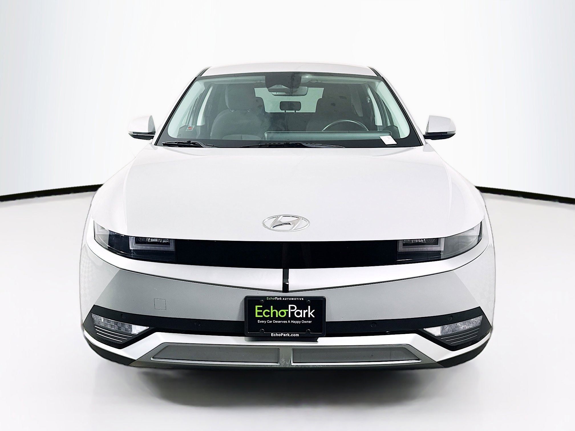 Used 2024 Hyundai Ioniq 5 SEL image 2