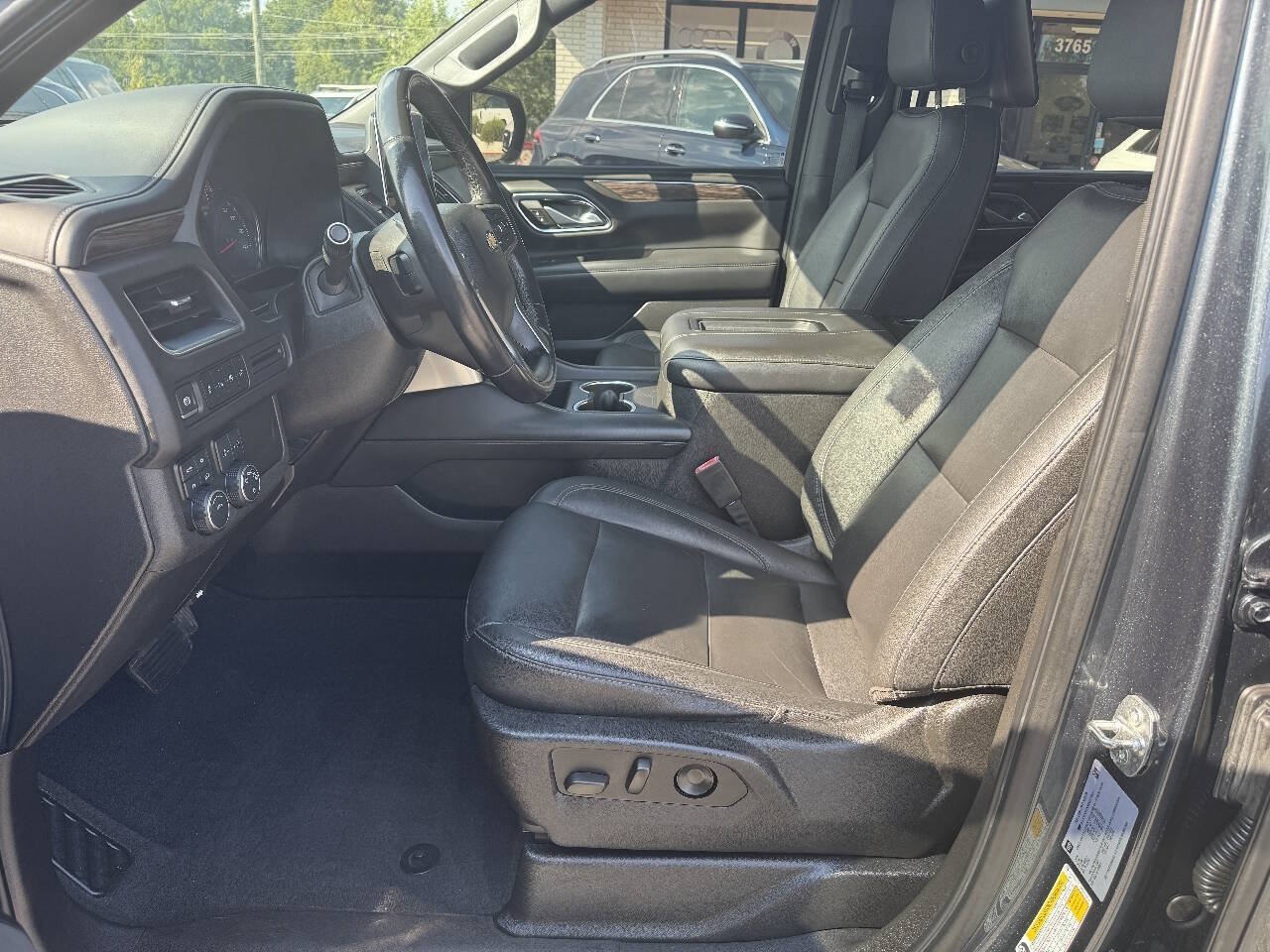 Used 2021 Chevrolet Suburban LT w/ Rear Media and Nav Package AWD/4WD image 9