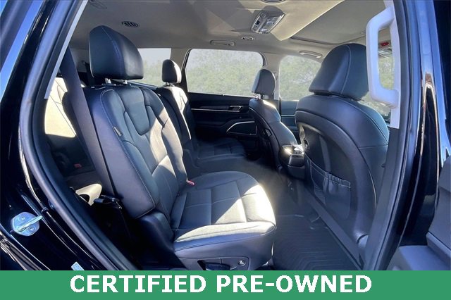 Used 2023 Kia Telluride EX w/ EX Captain's Chair Package image 26