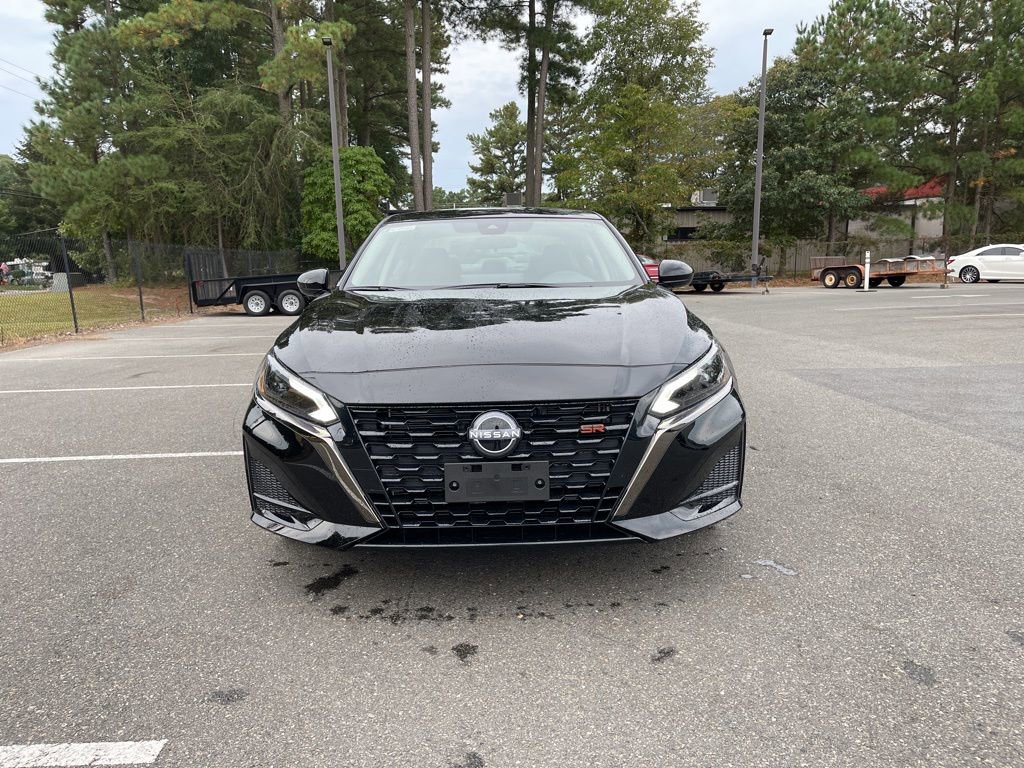 New 2025 Nissan Altima 2.5 SR w/ SR Premium Package image 3