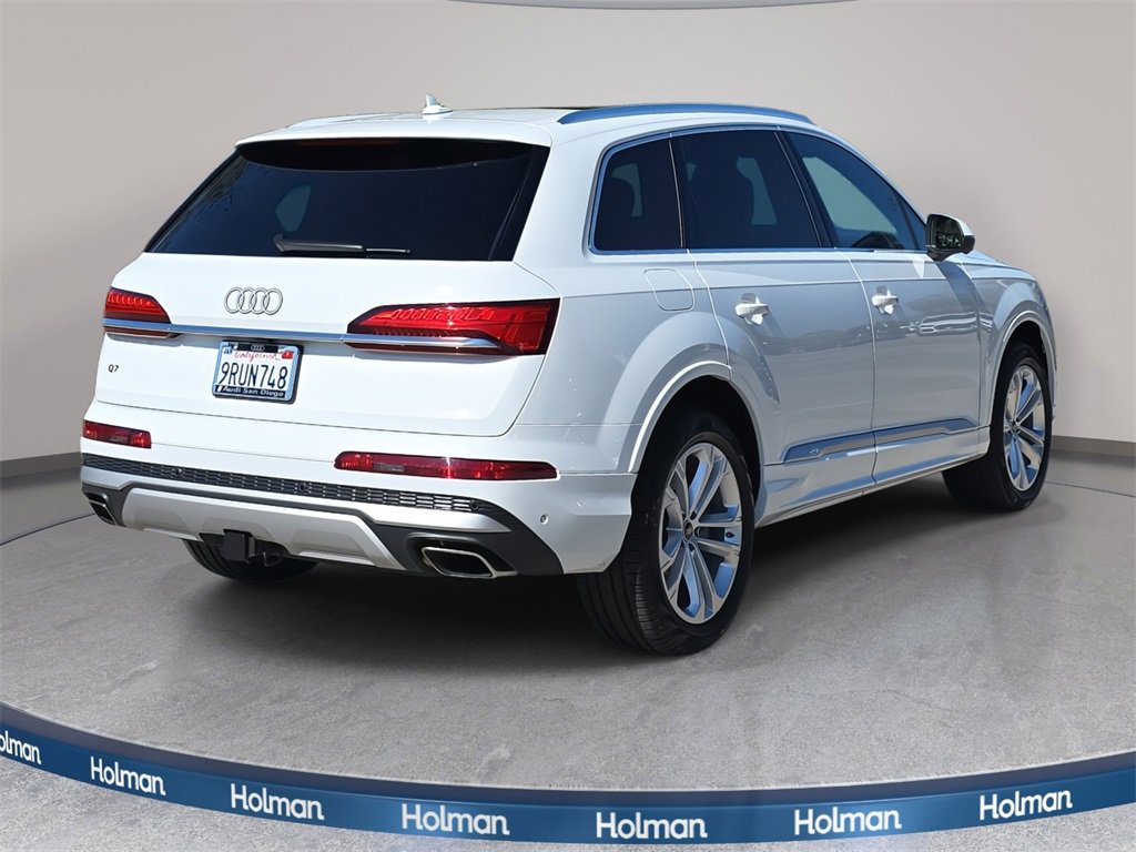 Certified 2025 Audi Q7 3.0T Premium Plus image 3