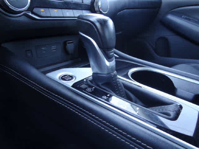Used 2024 Nissan Altima 2.5 SV w/ SV Premium Package FWD image 30