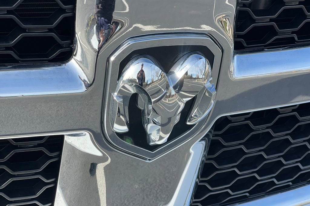 Used 2024 RAM 1500 Classic SLT image 8