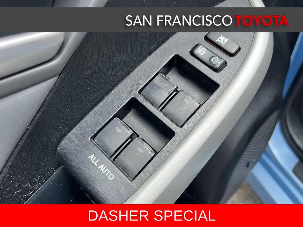 Used 2012 Toyota Prius Prime Advanced FWD image 35