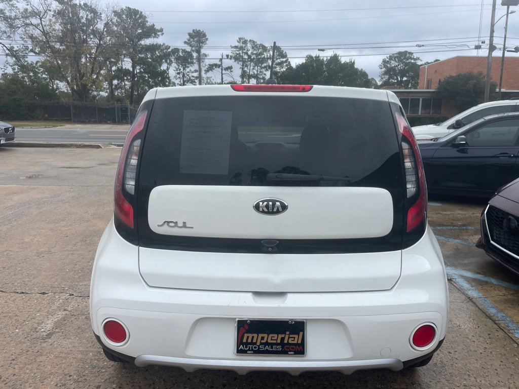 Used 2018 Kia Soul + FWD image 6