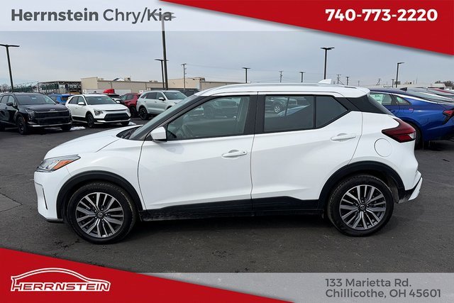 Used 2021 Nissan Kicks SV image 4