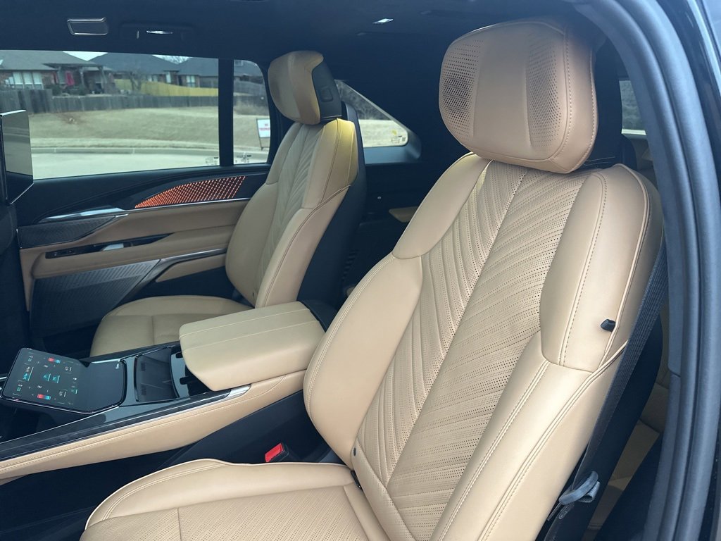 Used 2025 Cadillac Escalade IQ Sport 2 image 35