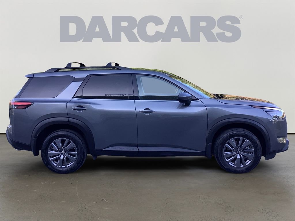 Used 2025 Nissan Pathfinder SV AWD/4WD image 8