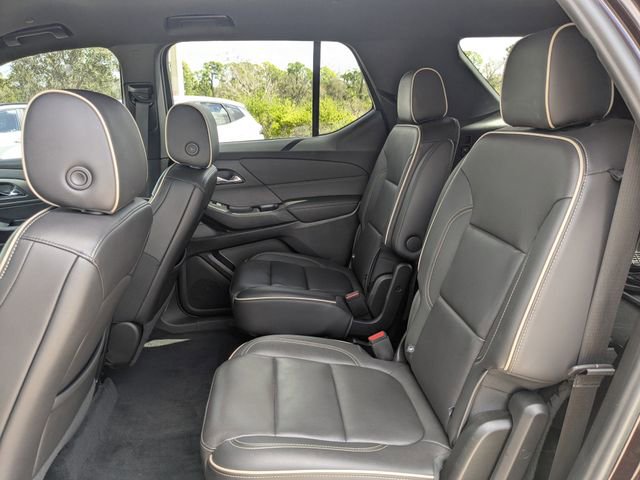 Used 2023 Chevrolet Traverse Premier FWD image 15