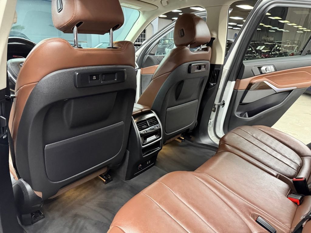 Used 2020 BMW X7 xDrive40i AWD/4WD image 37