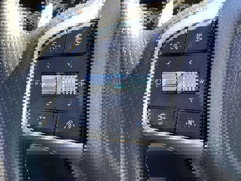 Used 2025 Genesis G70 3.3T Advanced image 34