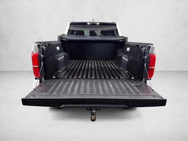Used 2025 Toyota Tacoma SR5 RWD image 18