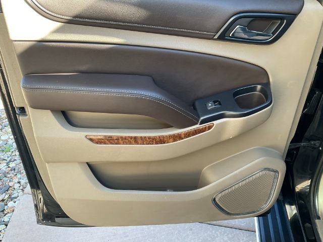 Used 2019 Chevrolet Suburban Premier AWD/4WD image 17