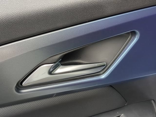 New 2026 Chevrolet Equinox EV LT FWD image 30