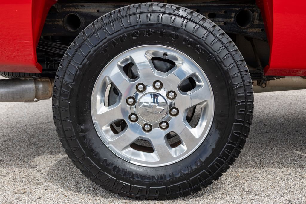 Used 2014 Chevrolet Silverado 2500 LT w/ Interior Plus Package image 24