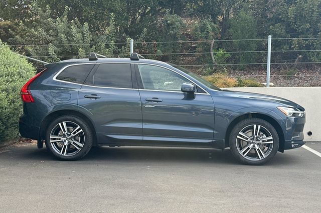 Used 2018 Volvo XC60 T6 Momentum w/ Convenience Package AWD/4WD image 6