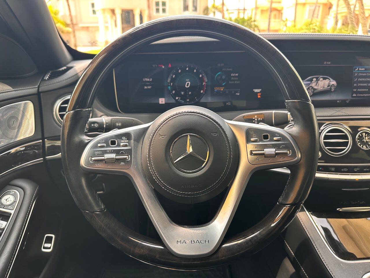 Used 2018 Mercedes-Benz Maybach S 560 4MATIC image 16