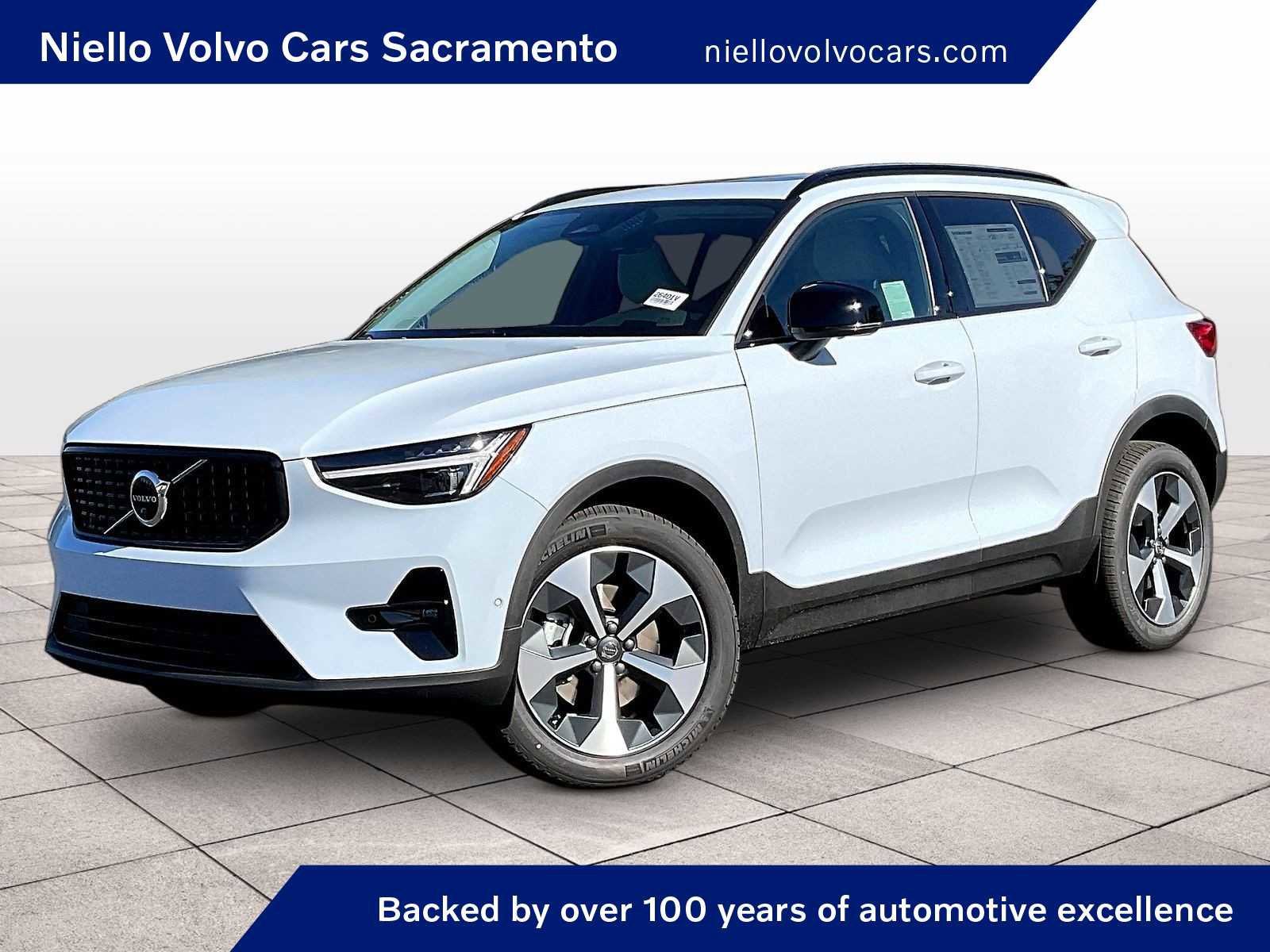 New 2026 Volvo XC40 B5 Plus w/ Protection Package Premier AWD/4WD image 1